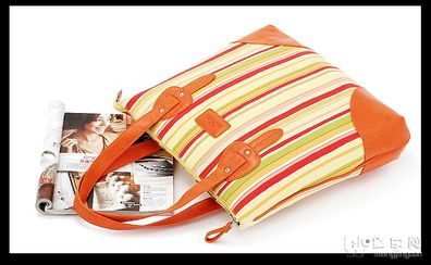 日用百貨超級大雜燴 化妝品、鞋、電子產品應有盡有，價格可議